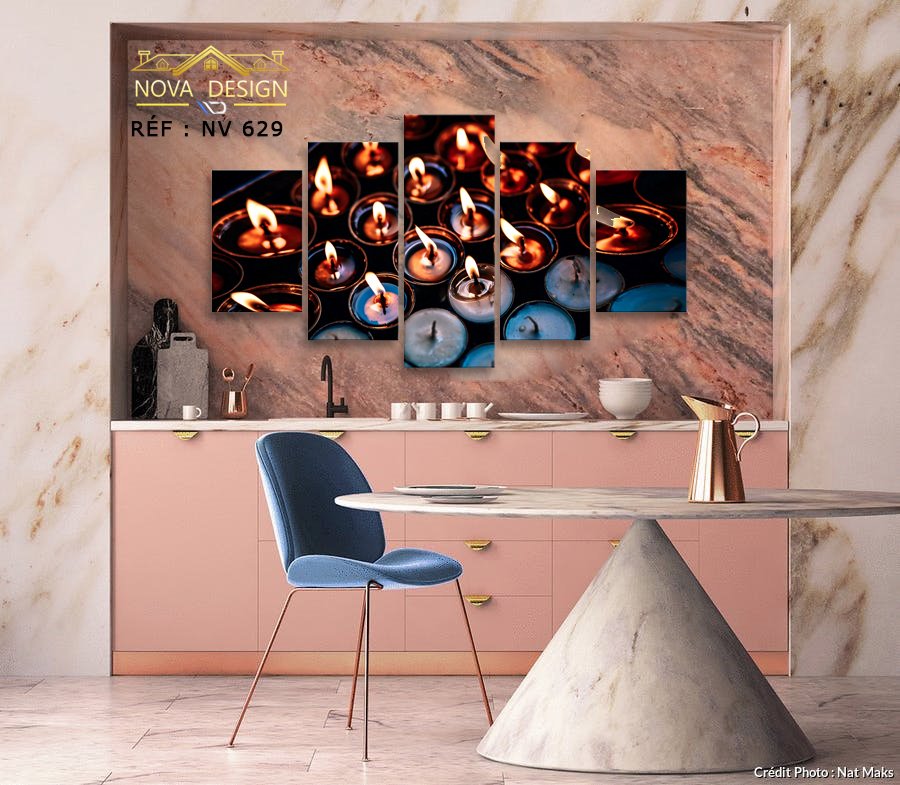 Tableau canvas 5 pièces – Bougies chaudes orange et bleu — bougies allumées